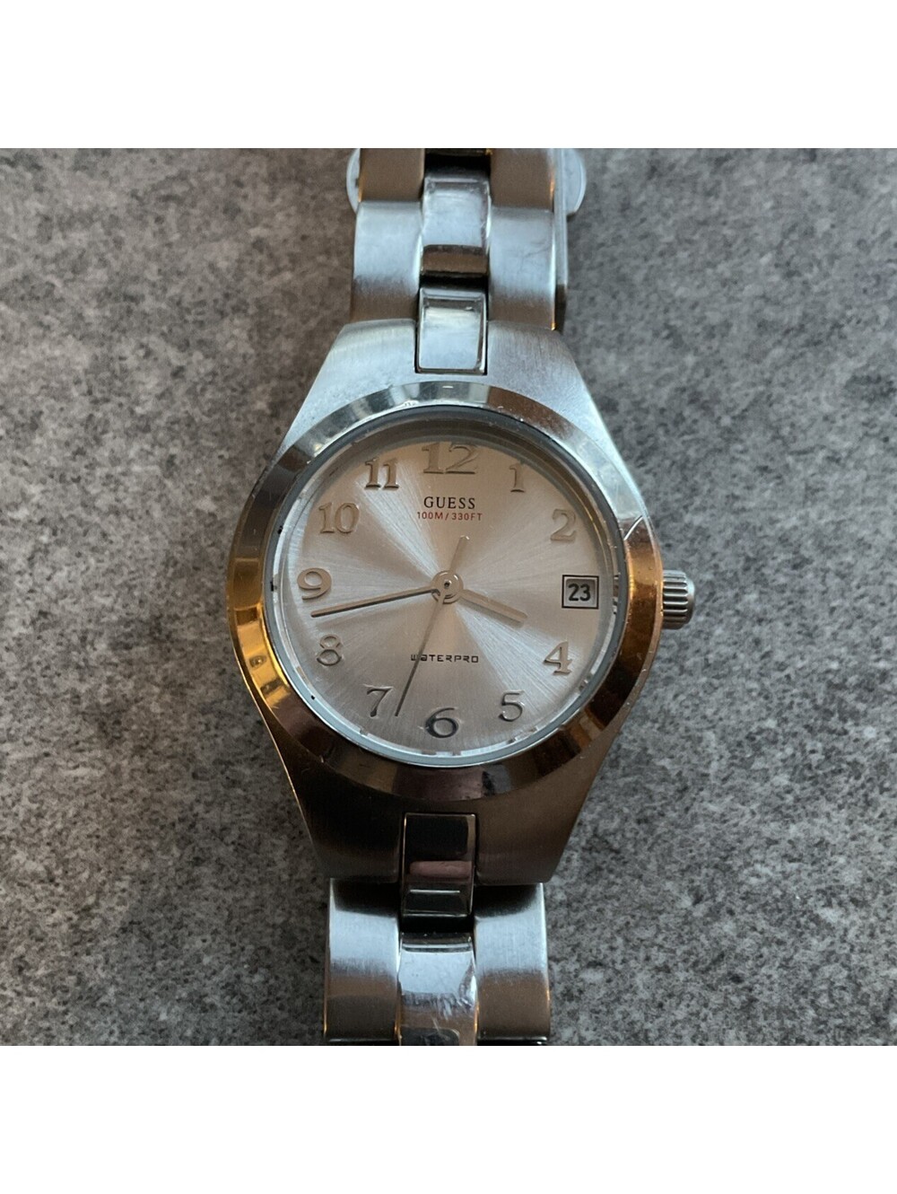 Vintage Guess Womens Watch 25mm Stainless Steel Case & Band Silver Dial W/Date T